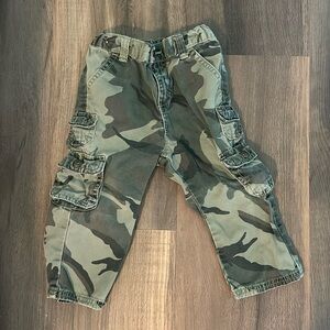 Toddler camo cargo pants